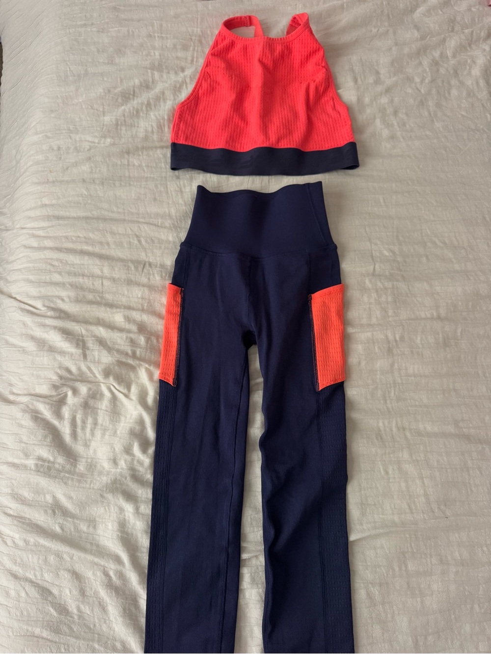 Women's Fabletics Navy & Coral Active Leggings - Sporty Pocket Bottoms